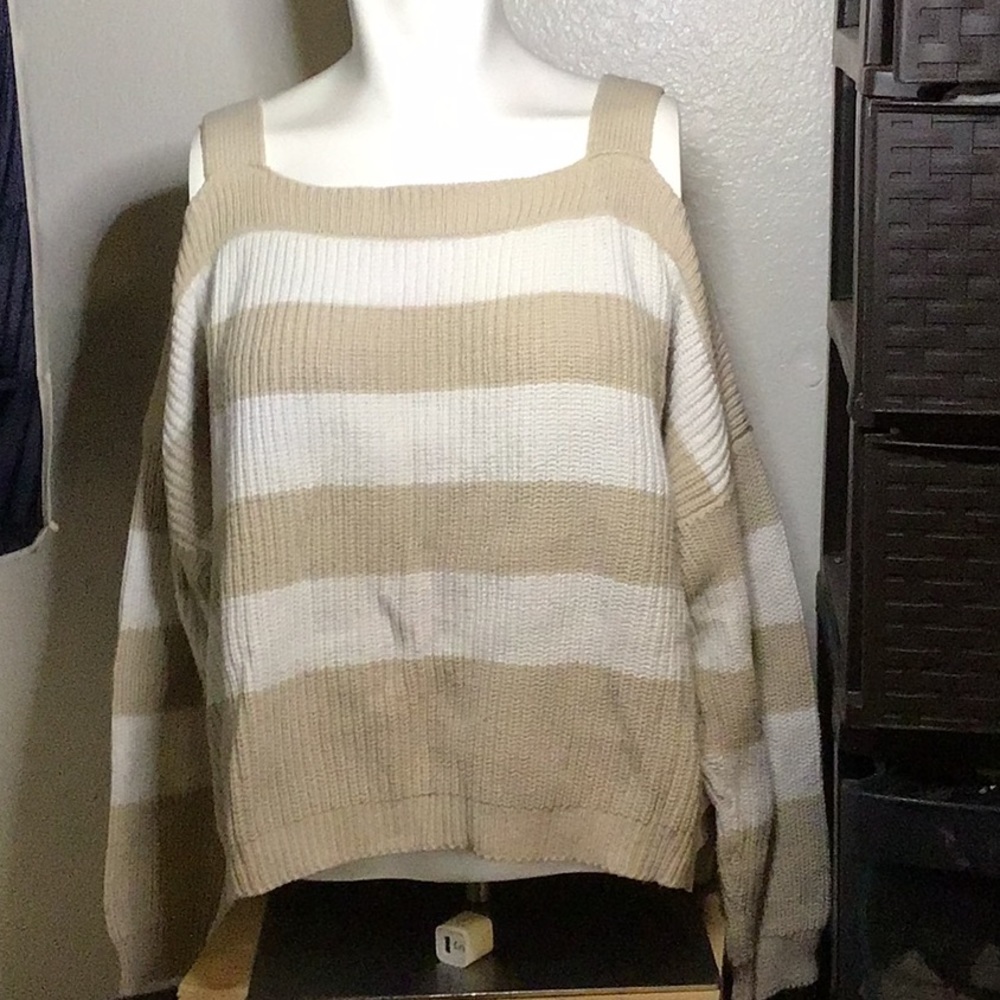 Romeo and Juliet couture crop top